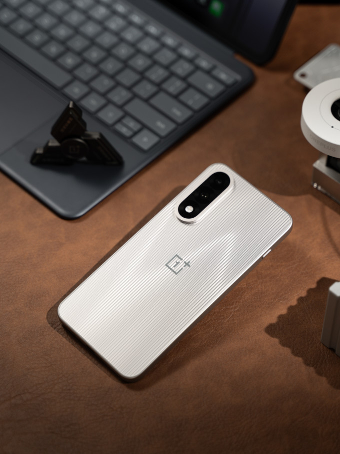 一加五手机高配版(一加五手机高配版多少钱)